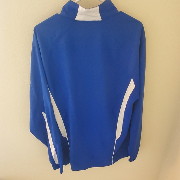 Under Armour brand Jacket. Size Medium - Picture 3 of 3